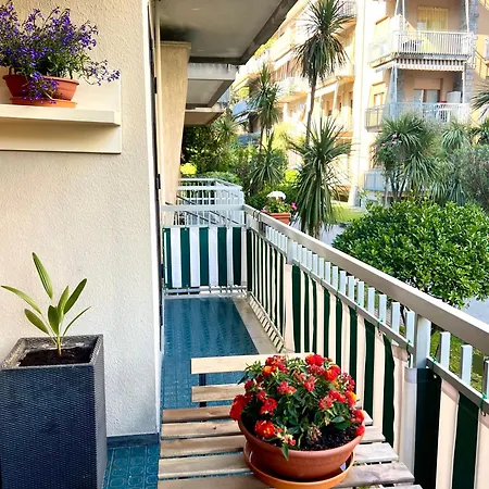 Riviera Bliss Lejlighed *